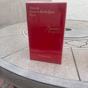 Baccarat Rouge 540 Extrait -
Maison Francis Kurkdjian